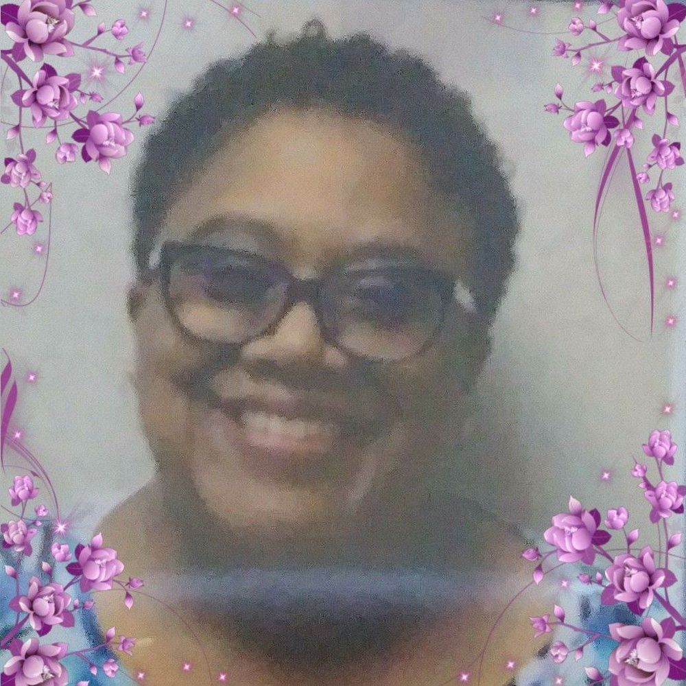 Meet your Posher, Larraine